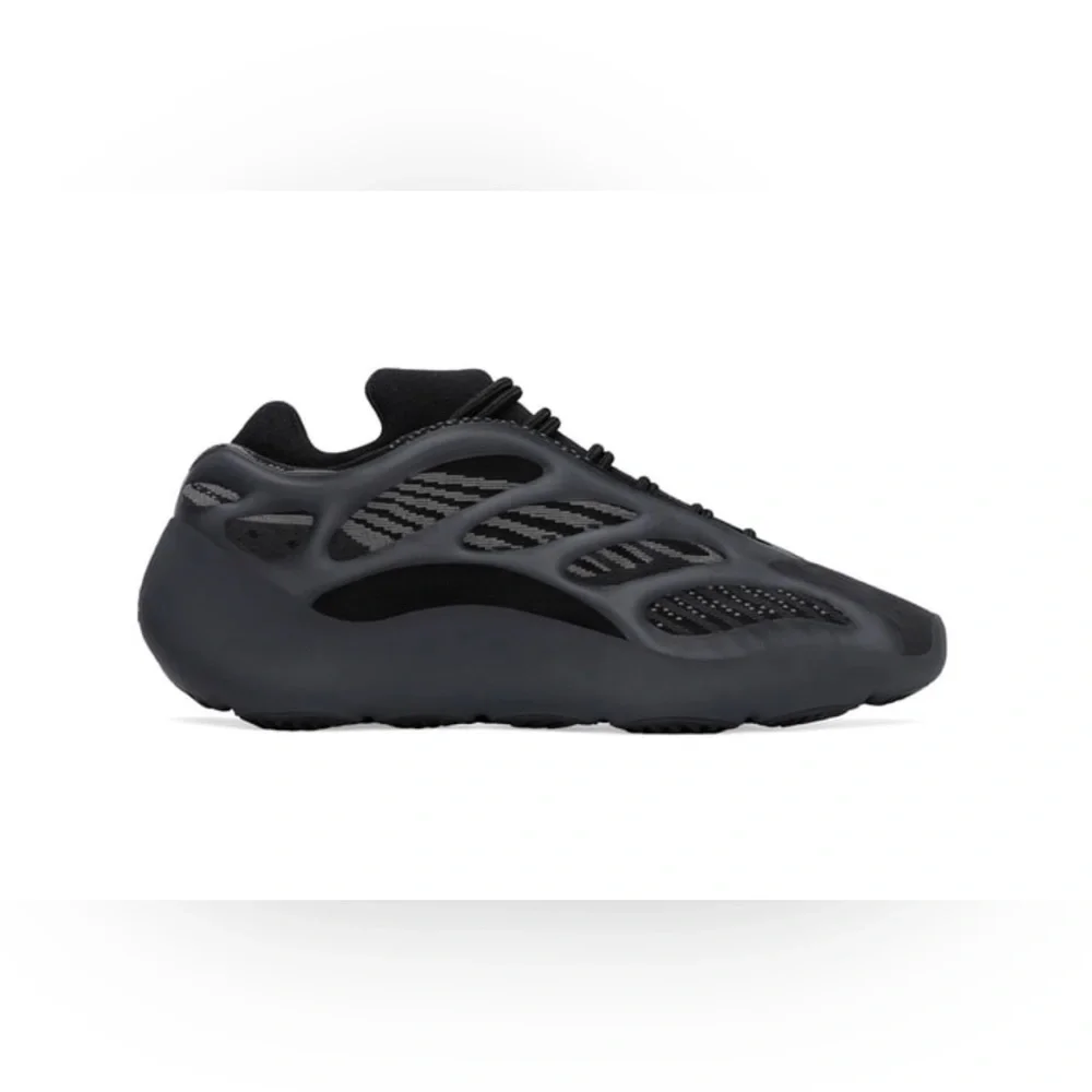 2021 Yeezy 700 V3 ‘Dark Glow’